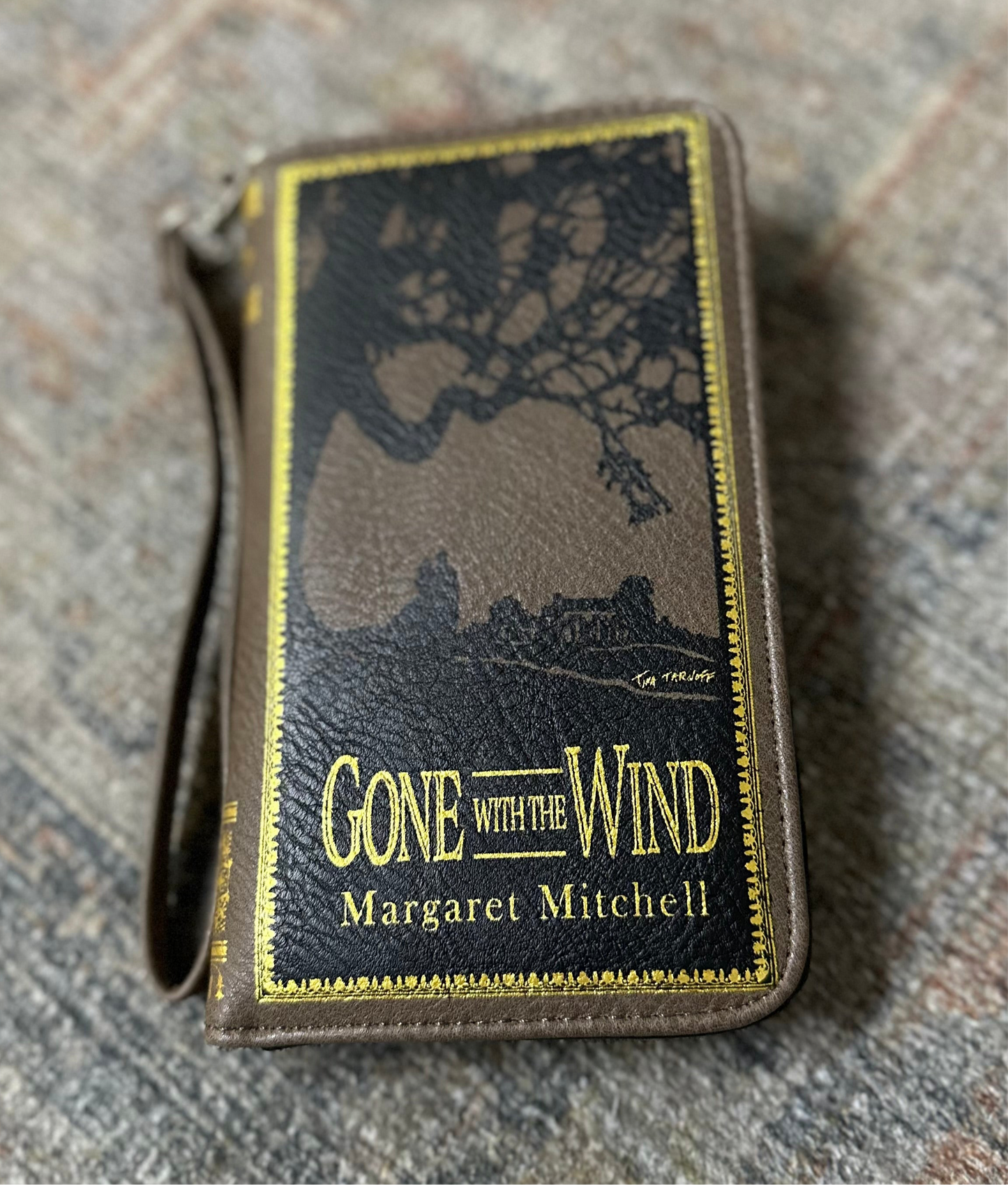 Gone with the Wind Book Wallet in Vinyl: Brown