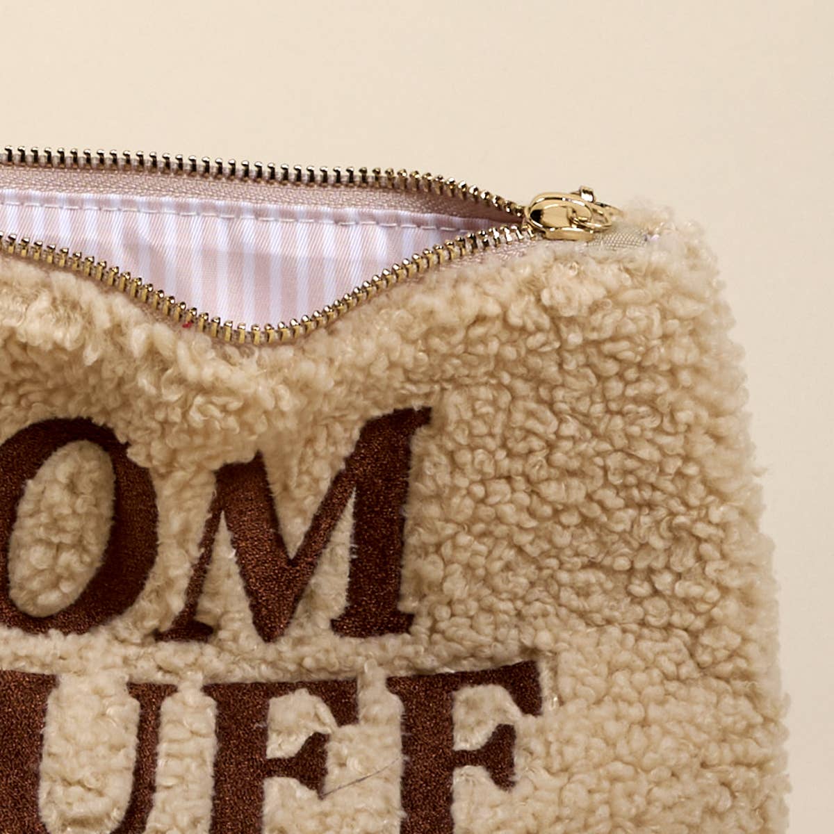 Teddy Pouch–Mom Stuff