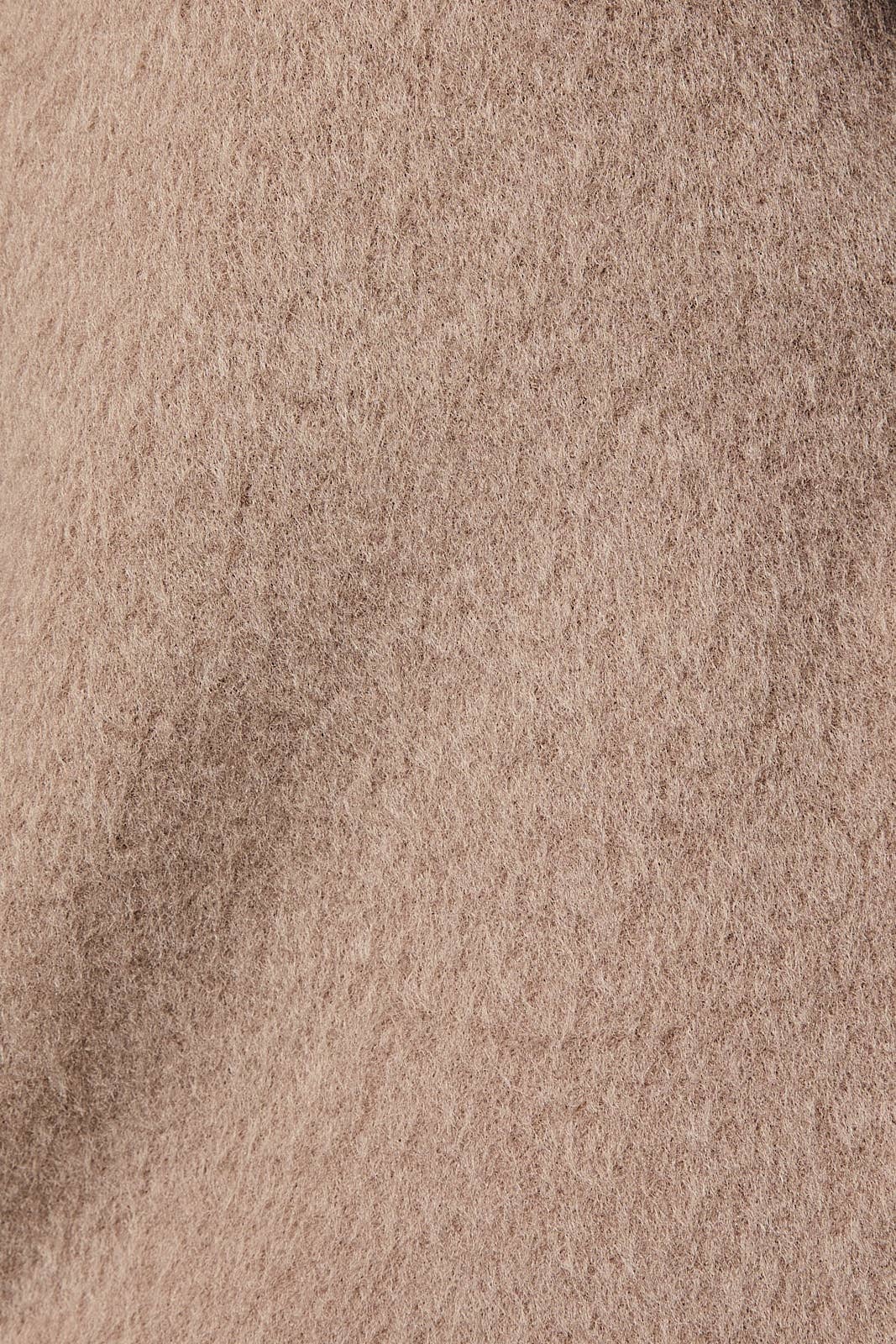 LONG SLEEVE BUTTON DOWN COAT: MOCHA