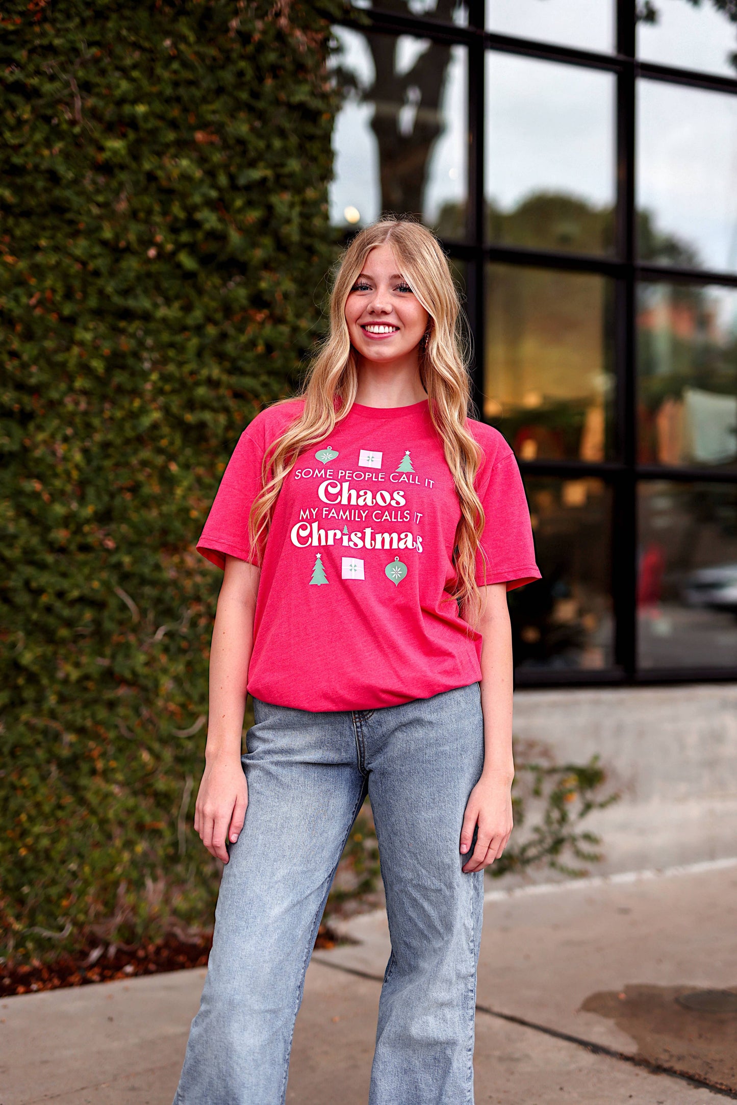 K&C Christmas Chaos - S/S (Heather Red)