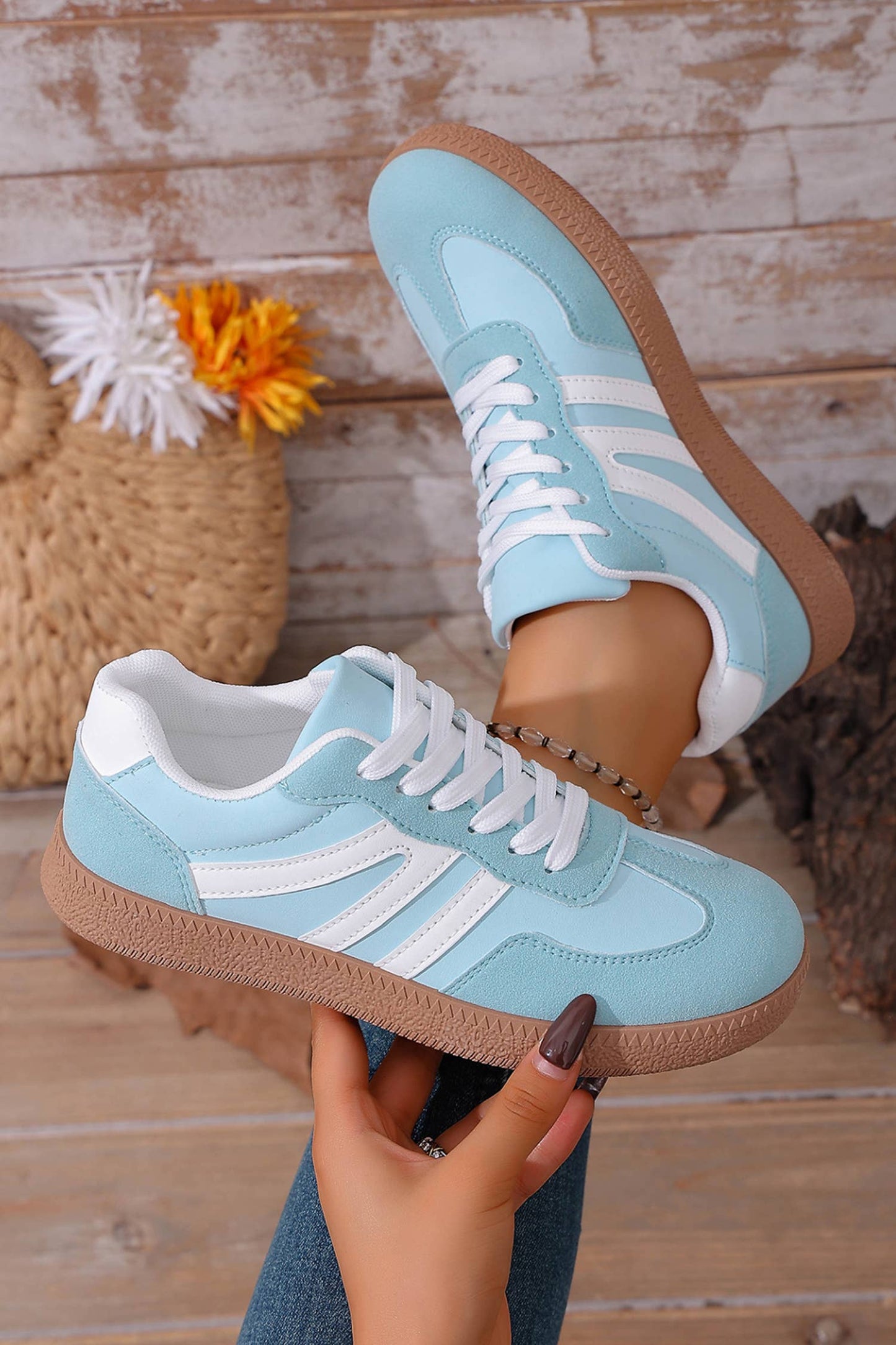 Faux Suede PU Leather Color Block Patchwork Lace-up Shoes: Dusk Blue