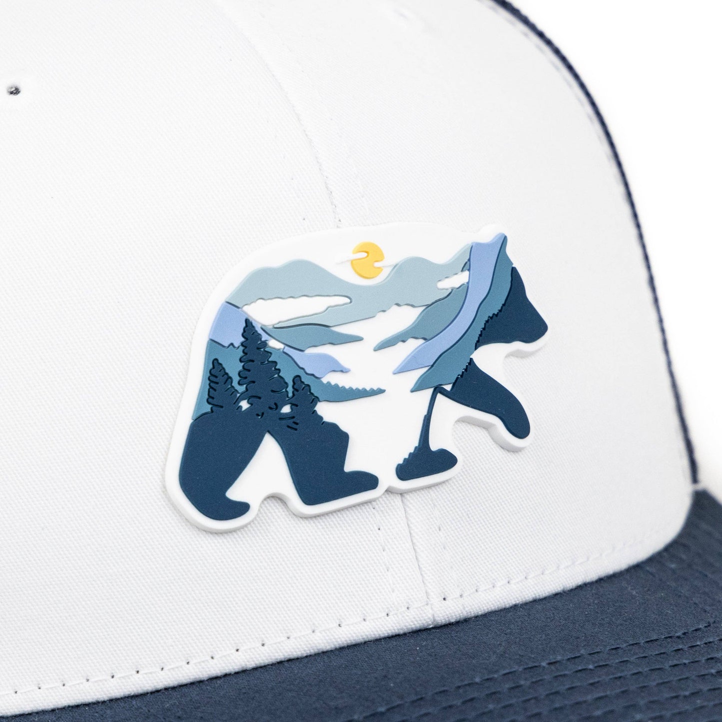 Smokies Bear Trucker Hat: White/ Navy/ Navy