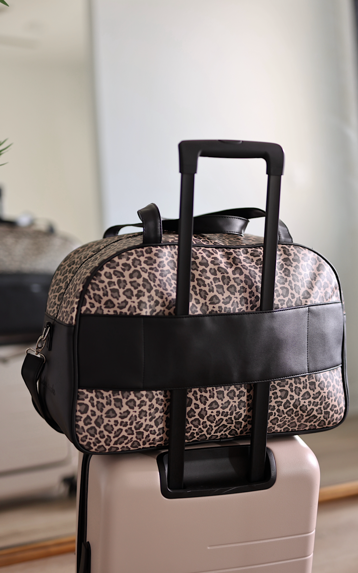 Duffle Bag – Traditional Cheetah