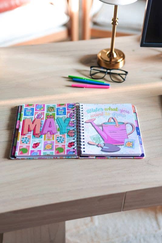 Agenda - 17-Month Academic Planner - Aug 2026 to Dec 2027: Italian Summer
