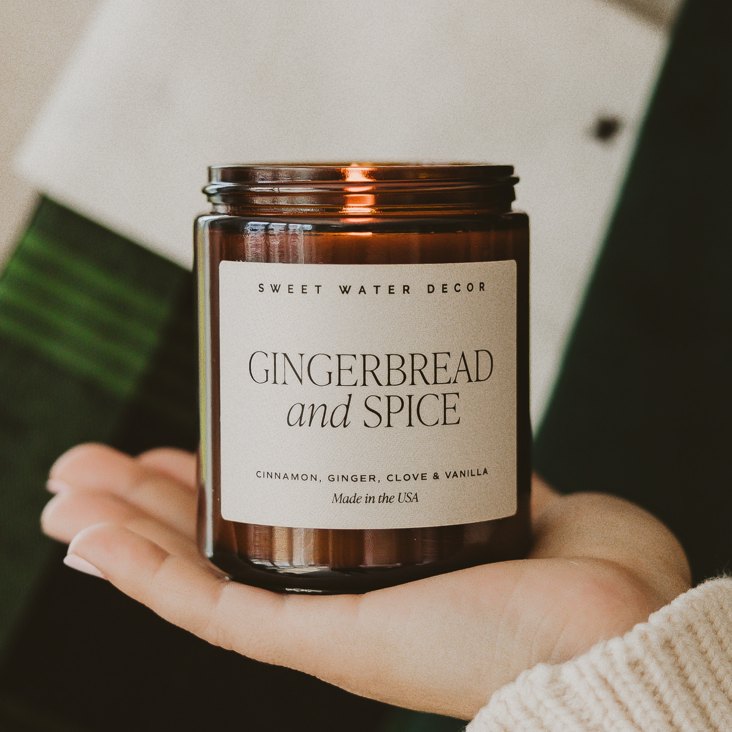 Gingerbread and Spice 9 oz Soy Candle- Christmas Decor