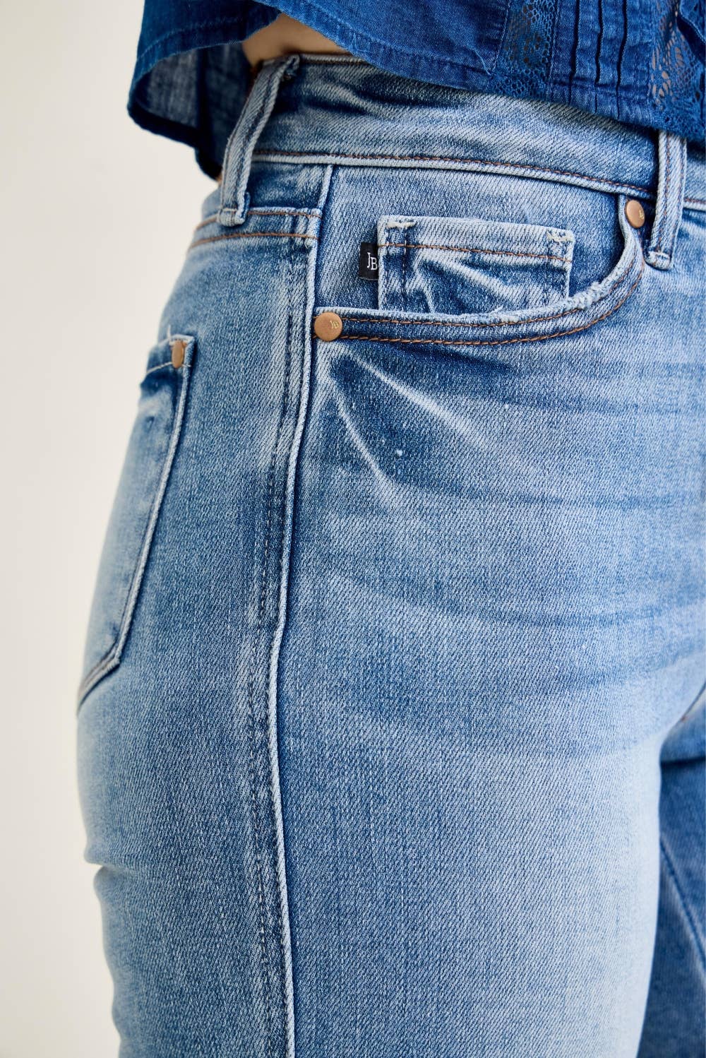 HW Tummy Control Contrast Wash Straight: MD
