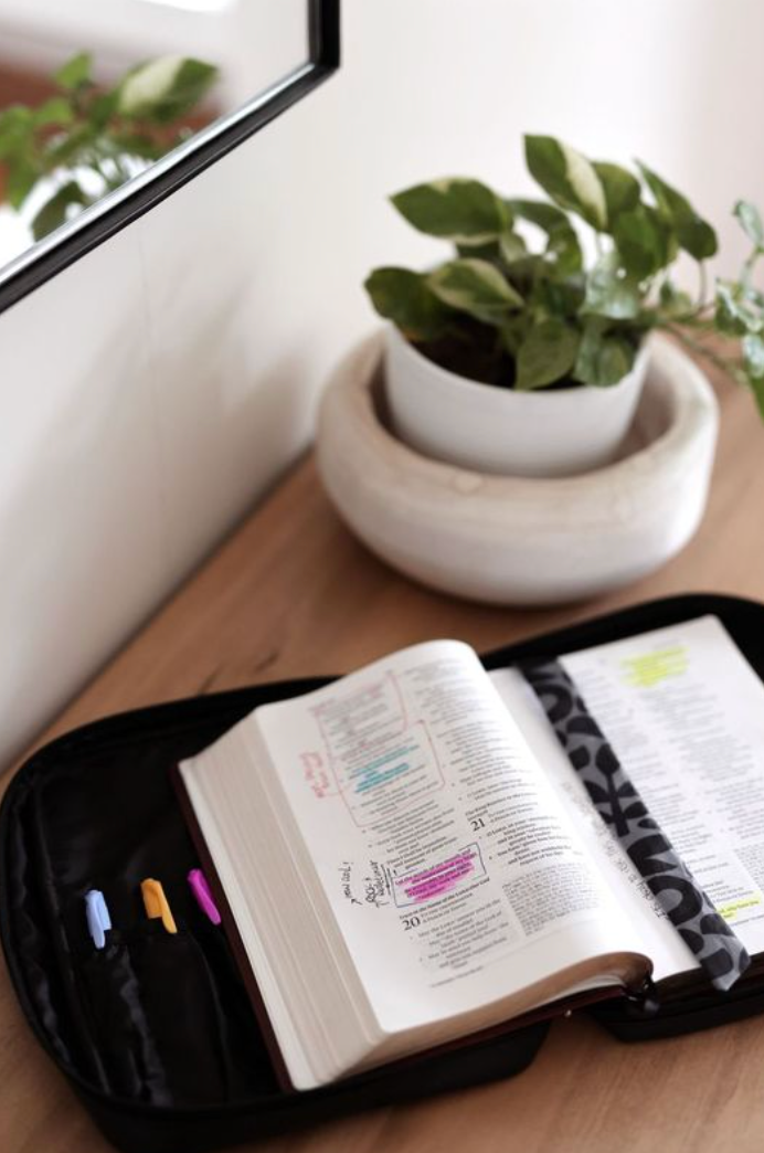 Bible Cover – Faith First Floral – Black/Grey