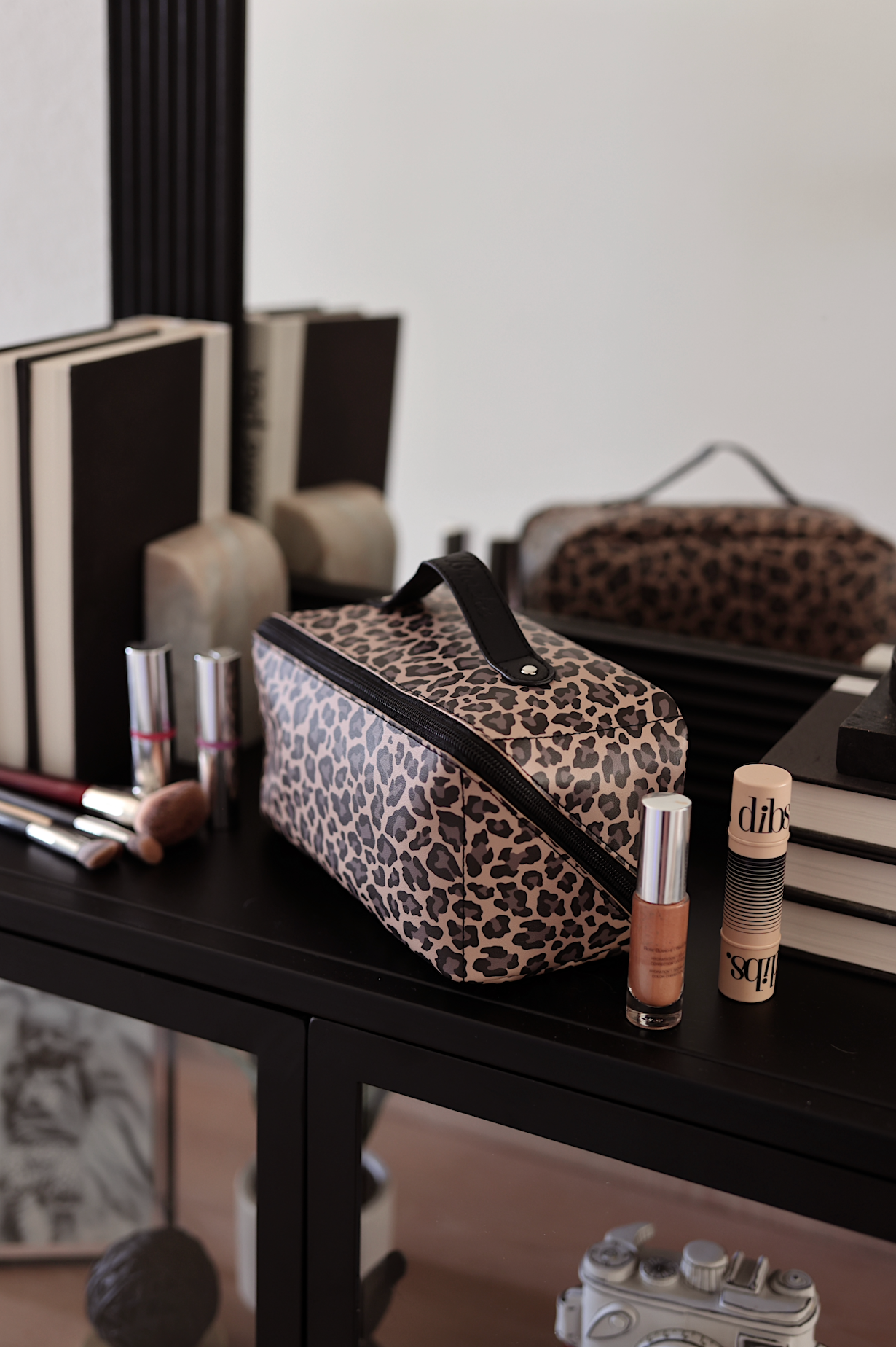 Hold-All Cosmetic Bag – Traditional Cheetah