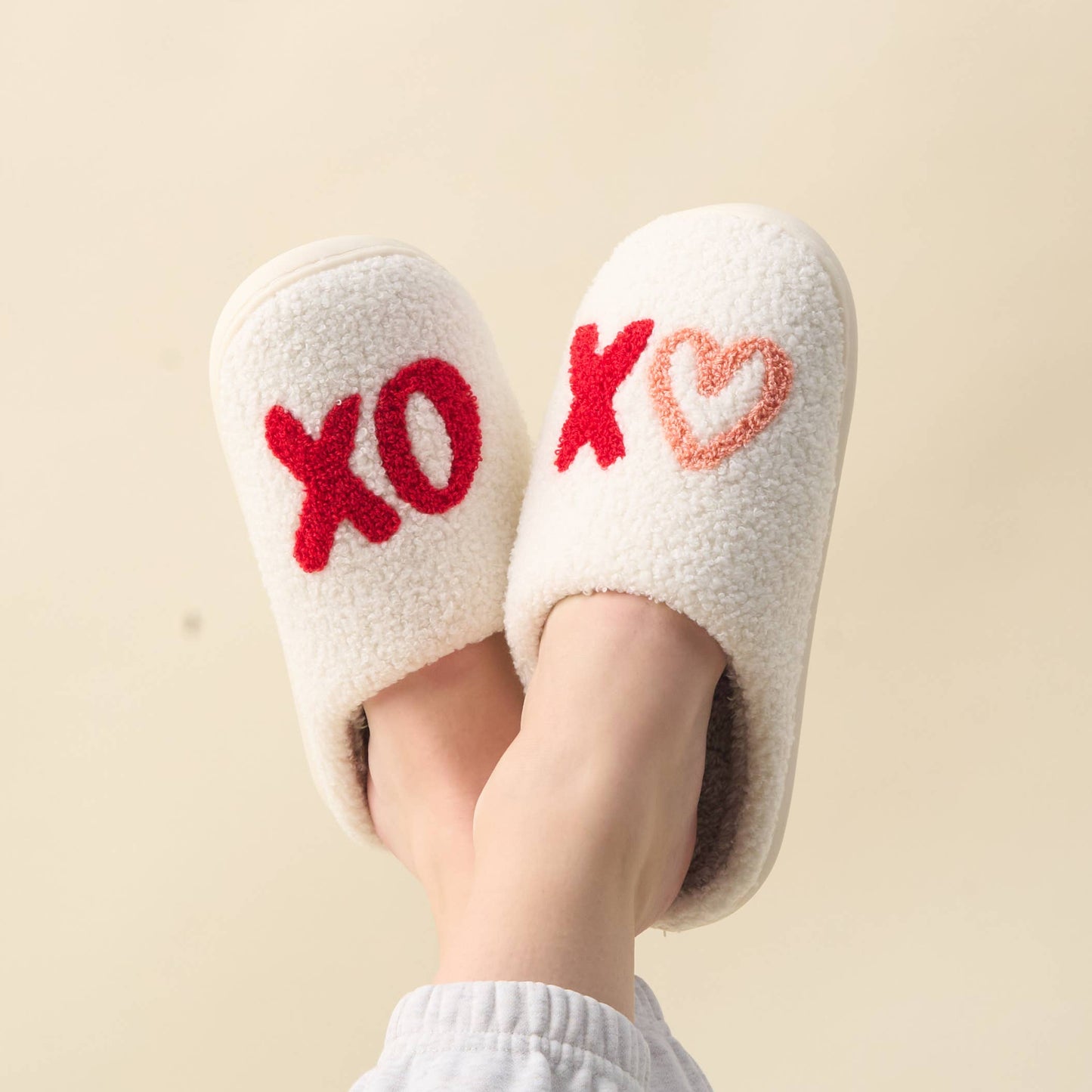 Fuzzy Slippers - XOXO: M/L (Women's 8 - 10)